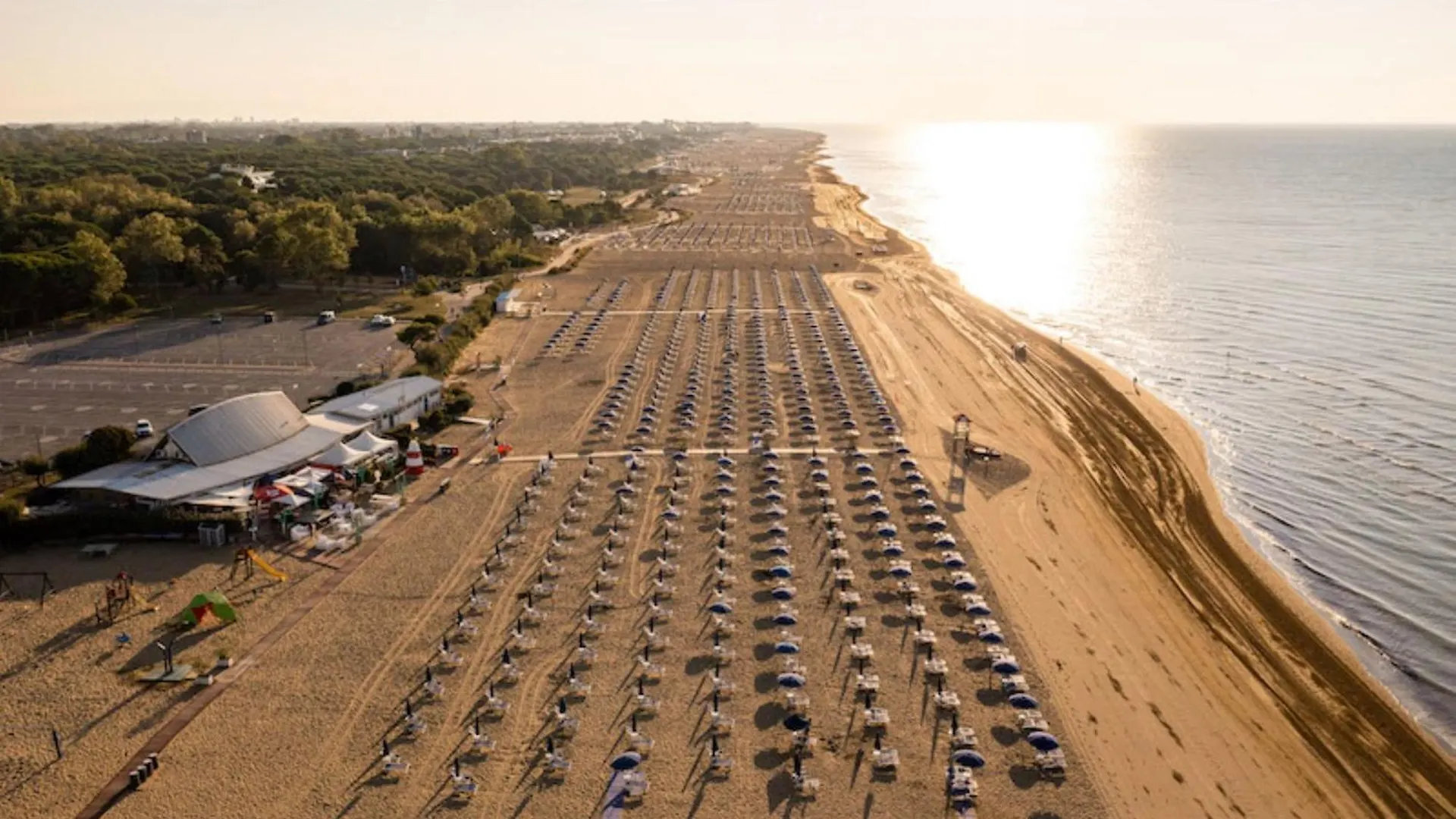 Essential Studio Apartment Near The Beach Bibione Italie
